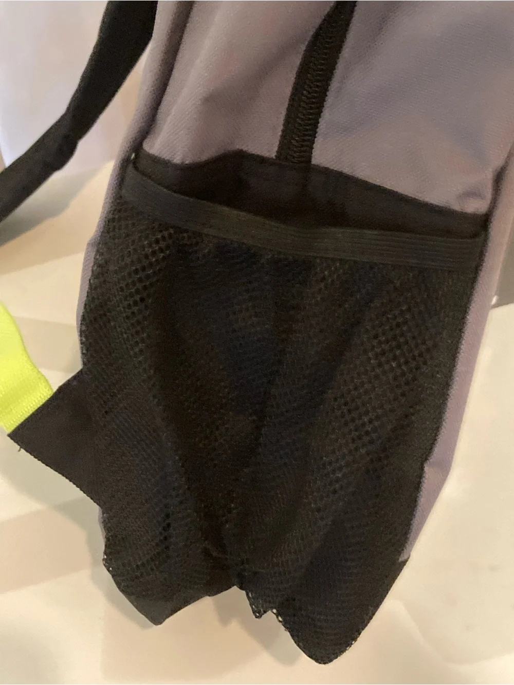Unbranded Men's Gray & Lime 17